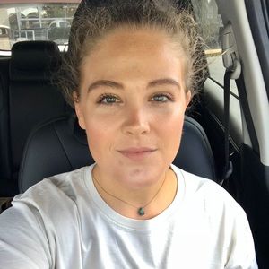 Meet your Posher, Claire